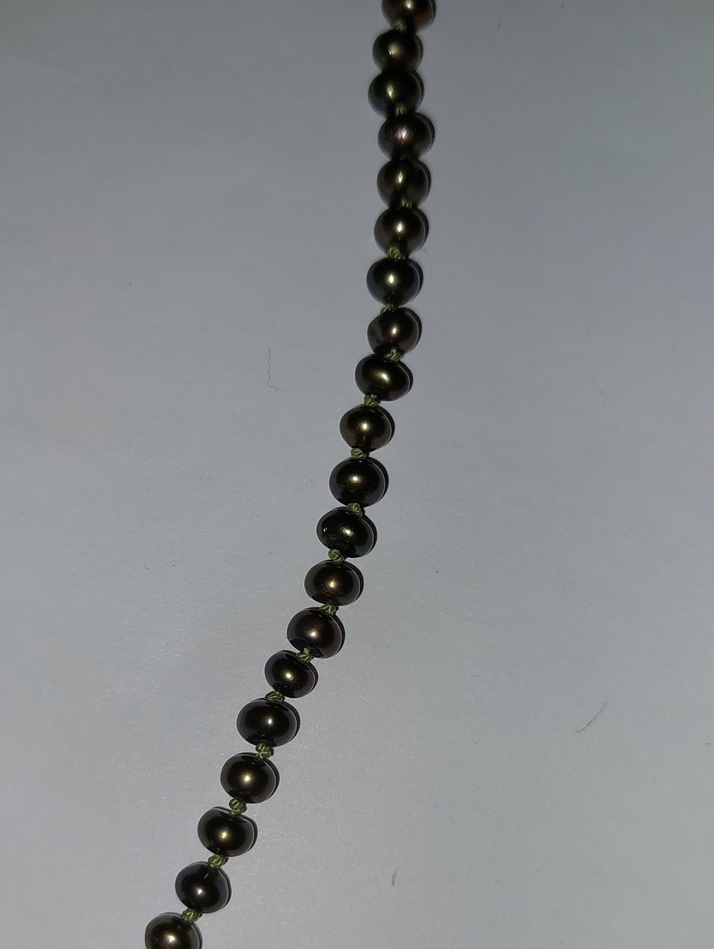Classic Gray Iridesint Pearl Bead Necklace - Women Jewelry - Picture 3 of 6
